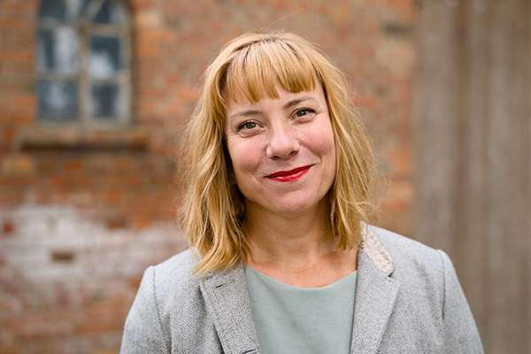 Portrait Dr. Katrin Ratz, Trauerrednerin, Systemischer Coach